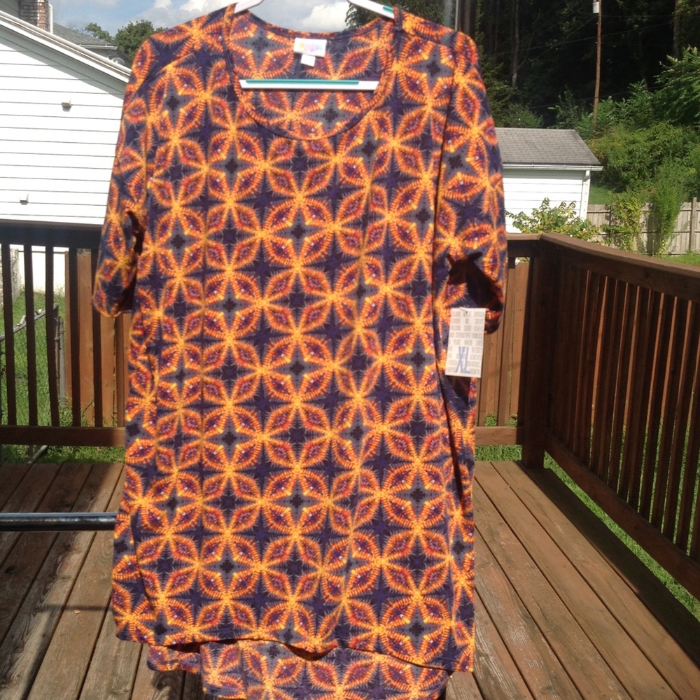 Lularoe Irma shirt